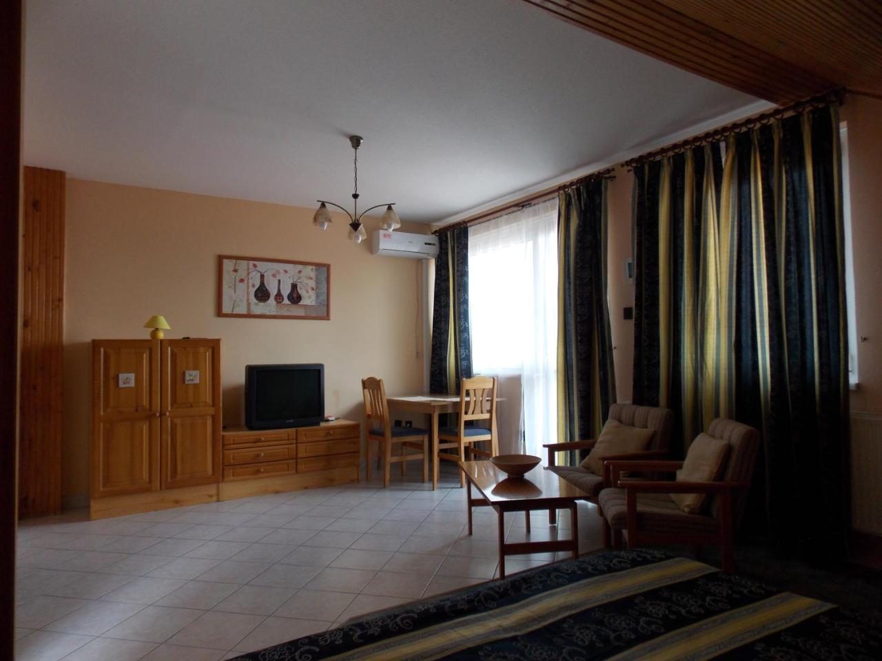 Heviz Therme Apartmenthaus Exterior photo