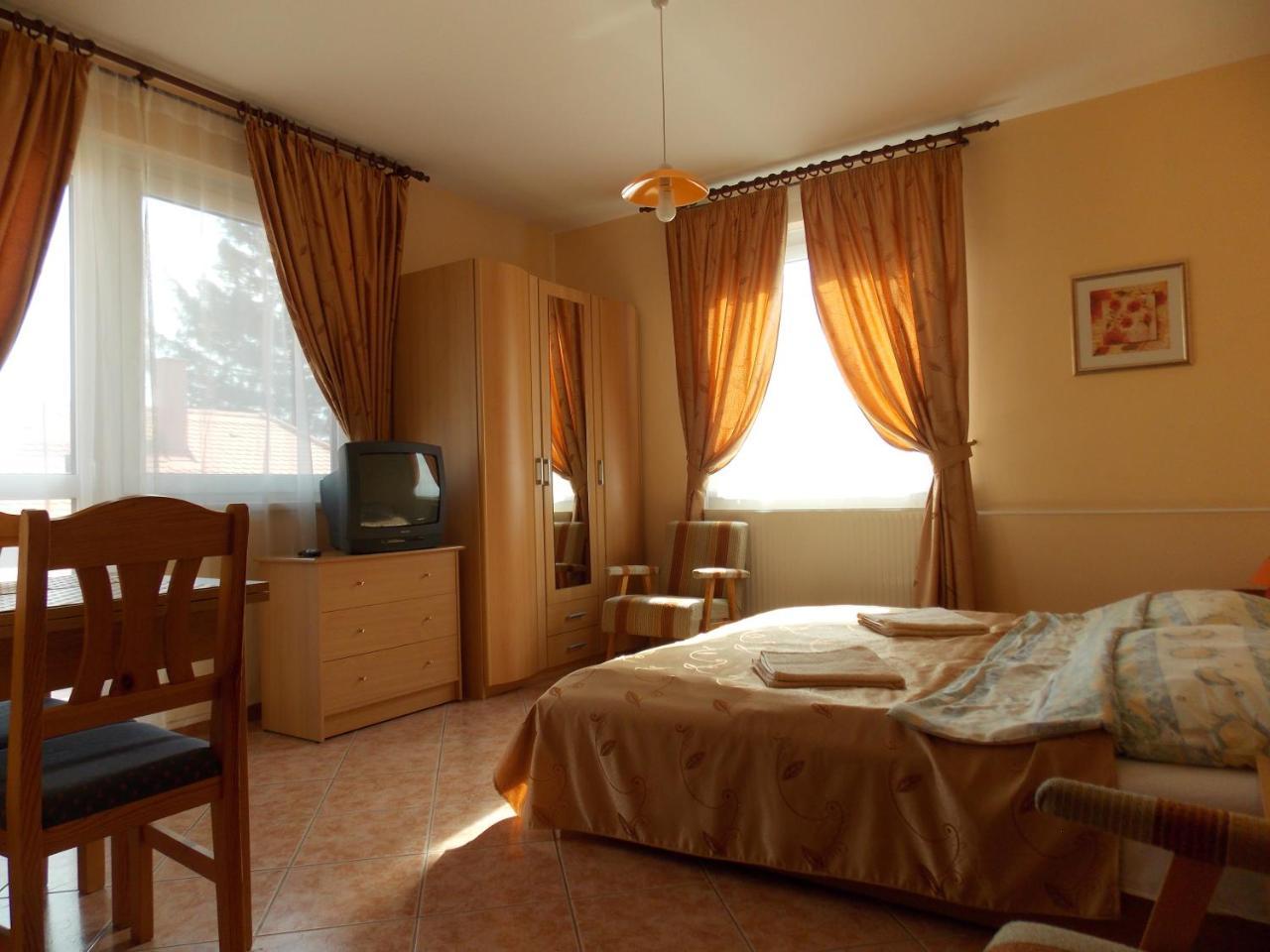 Heviz Therme Apartmenthaus Exterior photo